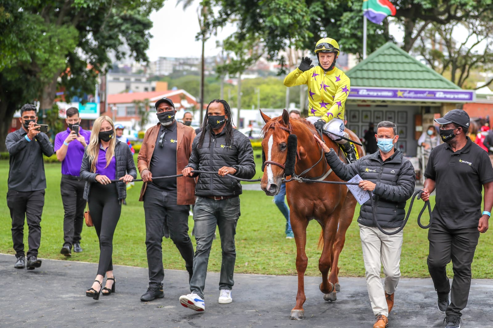 Lead in of the winning horse ONE BITE AT A TIME at Hollywoodbets Greyville