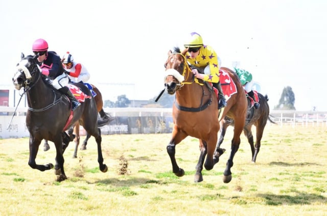 20250809 – CLEVER TREVOR wins Turffontein – 697 (1)