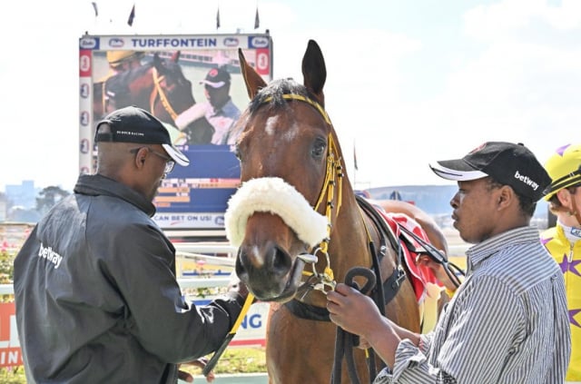 20250809 – CLEVER TREVOR wins Turffontein – 697 (10)