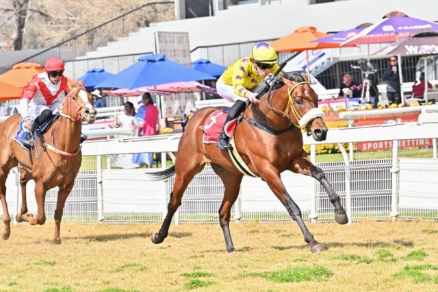 20250809 – CLEVER TREVOR wins Turffontein – 697 (5)