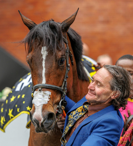20251027 – LOU LOU THE LEGEND wins Greyville – 742 (42)