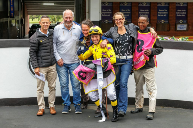 20251027 – LOU LOU THE LEGEND wins Greyville – 742 (43)