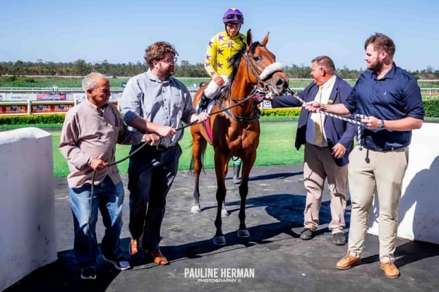 20251229 – HAPPY WIVES wins Fairview – 772 (6)