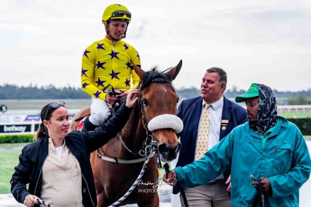 20251024 – HAPPY WIVES wins Fairview – 739 (5)