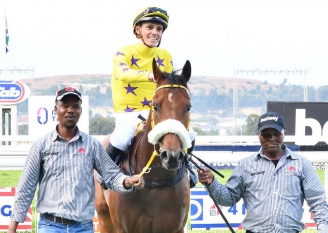 20251230 – CLEVER TREVOR wins Turffontein – 775 (13)