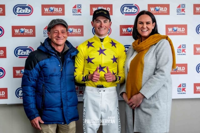 20260612 – BLACK EGRET wins Fairview – 850 (11)