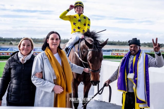 20260612 – BLACK EGRET wins Fairview – 850 (7)