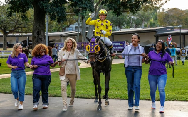20260807 – SKIPPER ZIP wins Greyville – 877 (20)