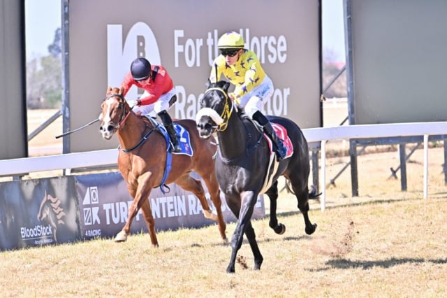 20260816 – RECKLESS ABANDON wins Turffontein – 883 (1)