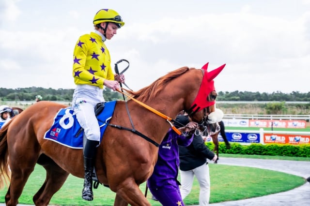 20260904 – DANCING AMBER wins Fairview – 889 (7)