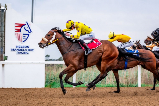 20260925 – KWAGGA BLITZ wins Fairview – 900 (4)