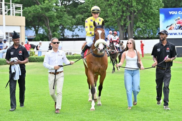 20261008 – DOG IN THE FOG wins Vaal – 904 (11)