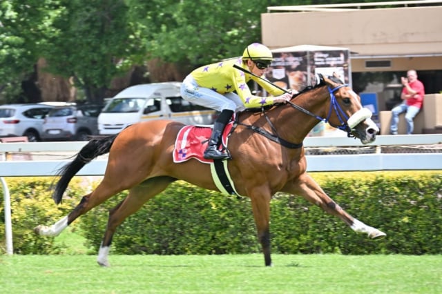 20261008 – DOG IN THE FOG wins Vaal – 904 (3)