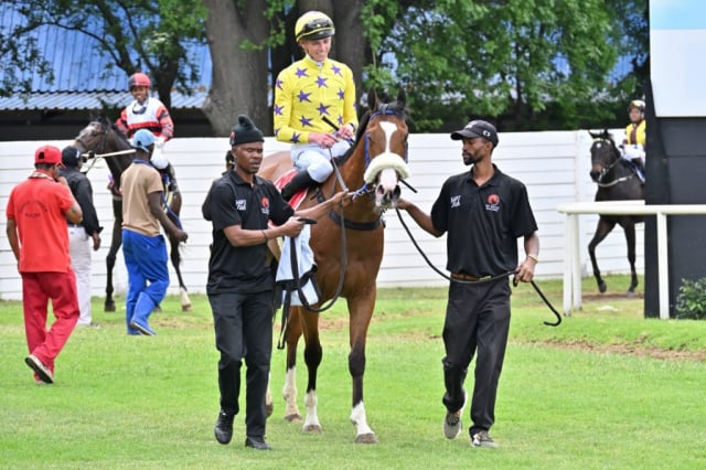 20261008 – DOG IN THE FOG wins Vaal – 904 (9)