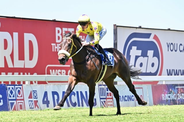 20261022 – BLUNDERBORE wins Turffontein – 915 (3)