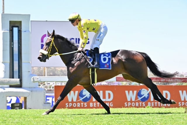 20261022 – BLUNDERBORE wins Turffontein – 915 (7)